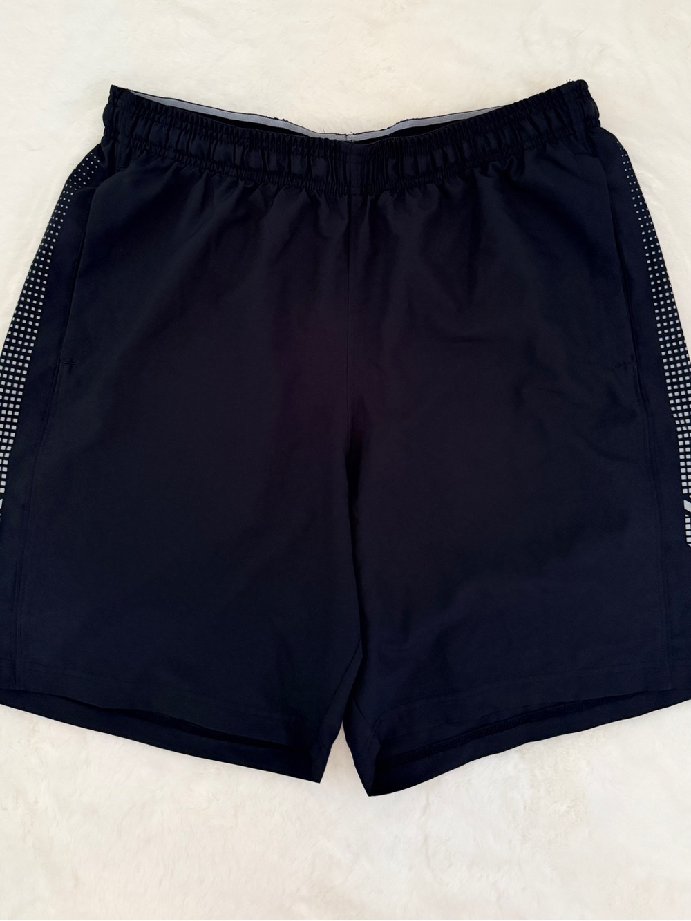 Under Armour Black Men's Athletic Shorts with Side Dot Trim